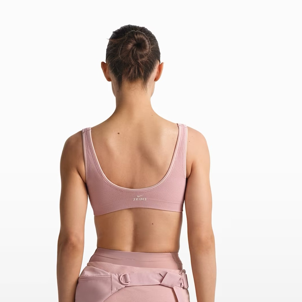 Skims x Nike- Ribbed seamless Pink micro scoop Sports Bra- XL - Picture 10 of 10